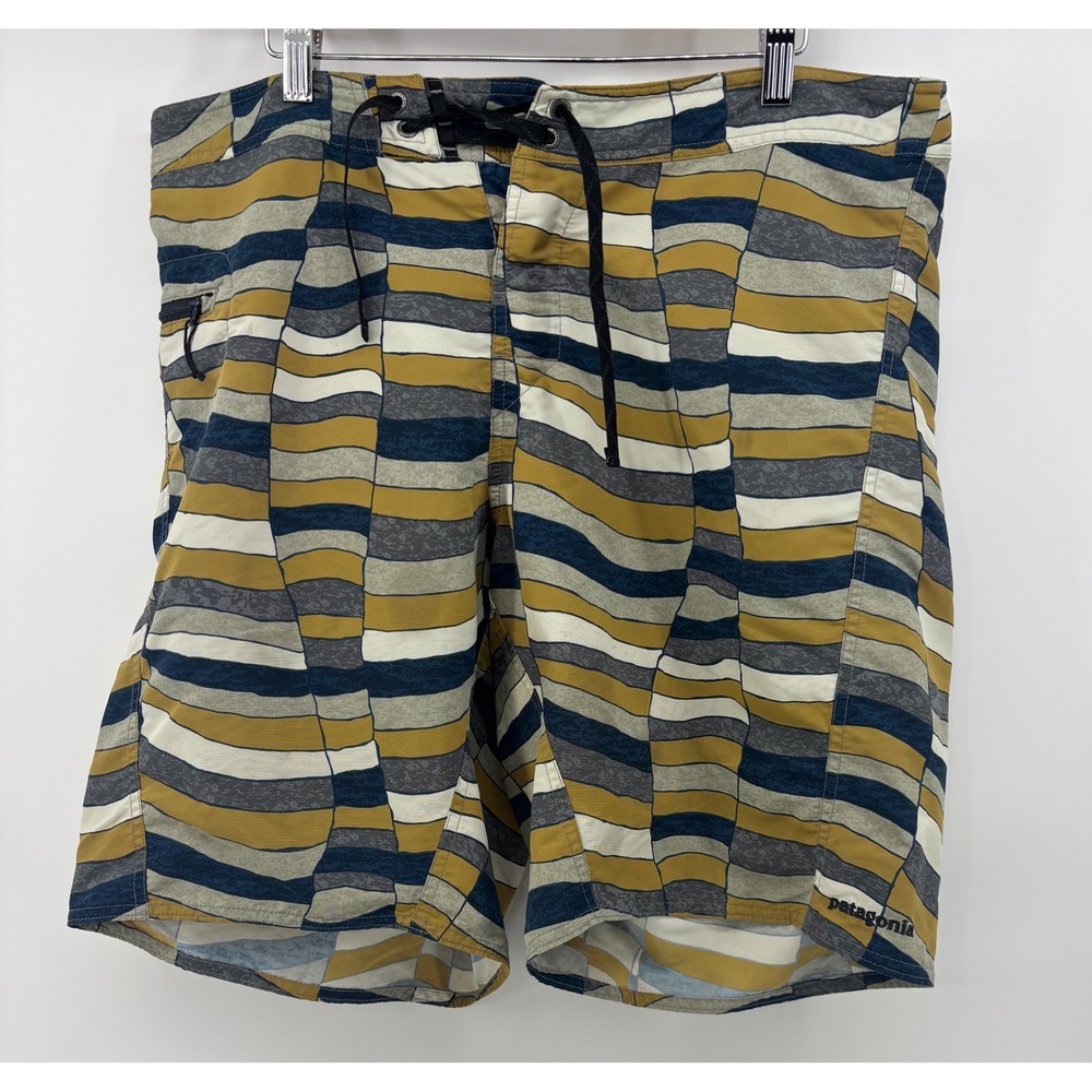 Patagonia Wavefarer Board Shorts Men's 35 Waved Striped Pattern